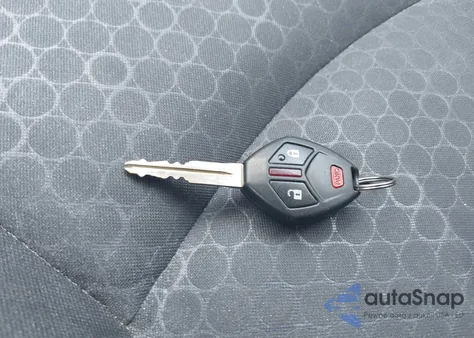 2015 Mitsubishi Mirage De/Rf из США, поврежденный, VIN ML32A3HJ1FH012711